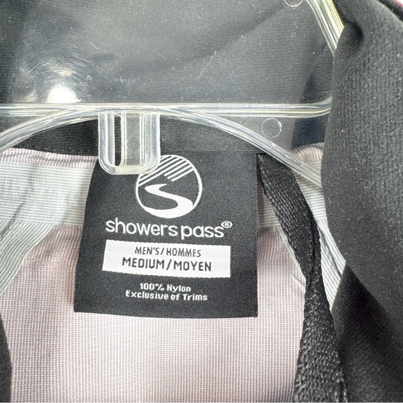 Showers Pass Men's Refuge Jacket Red Size M Outdoor Biking Mountaineering Hiking - Picture 13 of 16